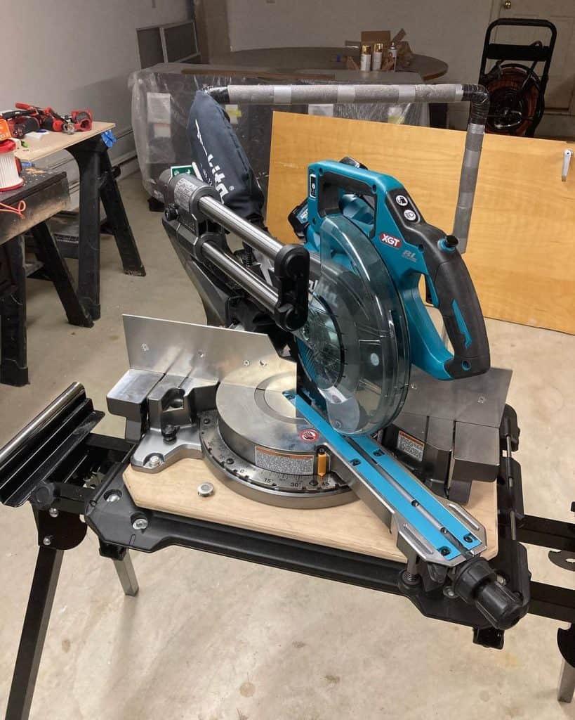 7 Best Compact Miter Saws in 2024 Top 7 1/4 8 1/2 Picks