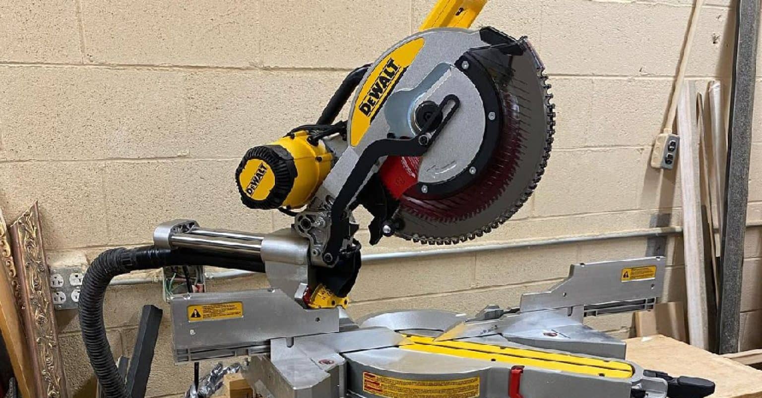 What Size Miter Saw Do I Need? Choosing a Miter Saw Blade Size