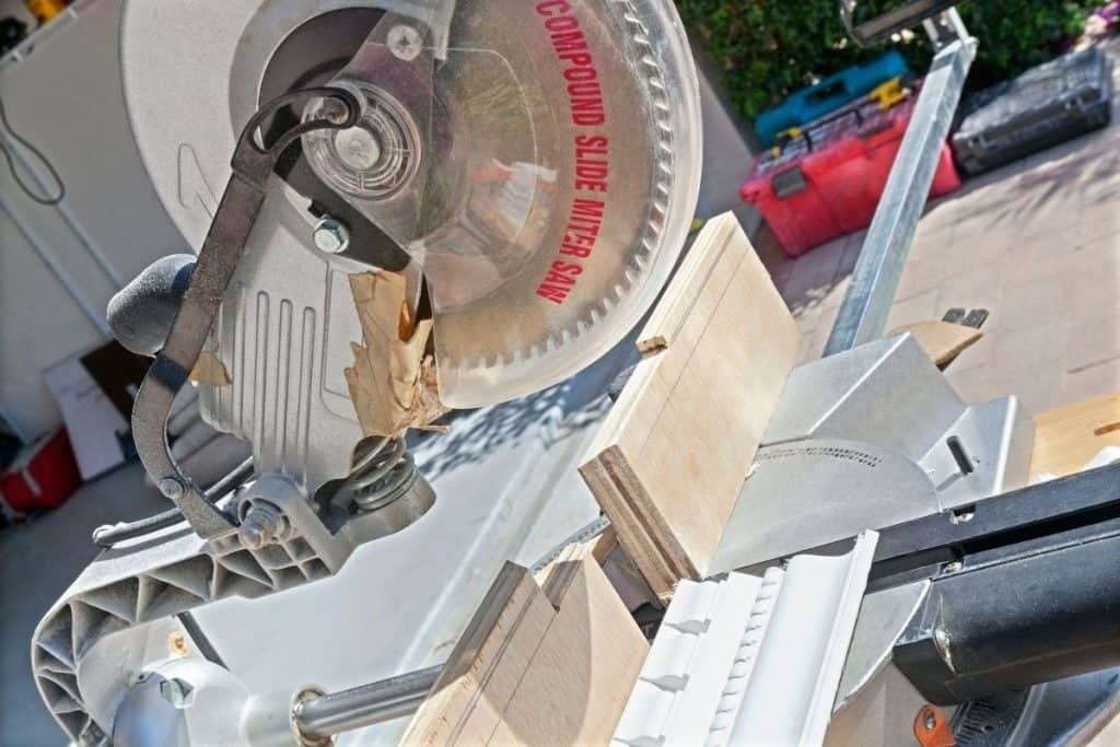 Miter Saw vs Compound vs Sliding Miter Saw Difference Explained