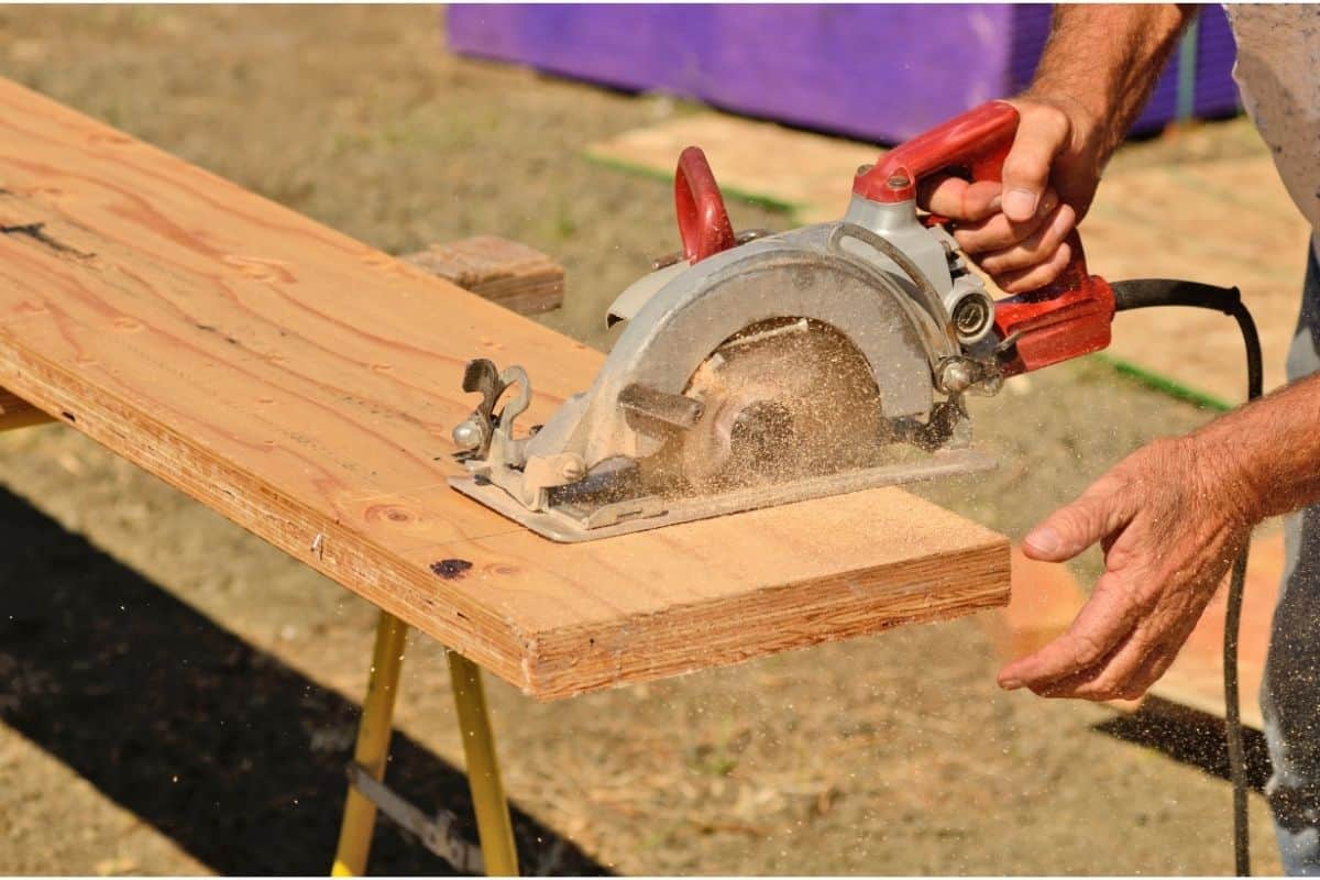 Worm Drive vs Circular Saw (Direct Drive) Difference Explained