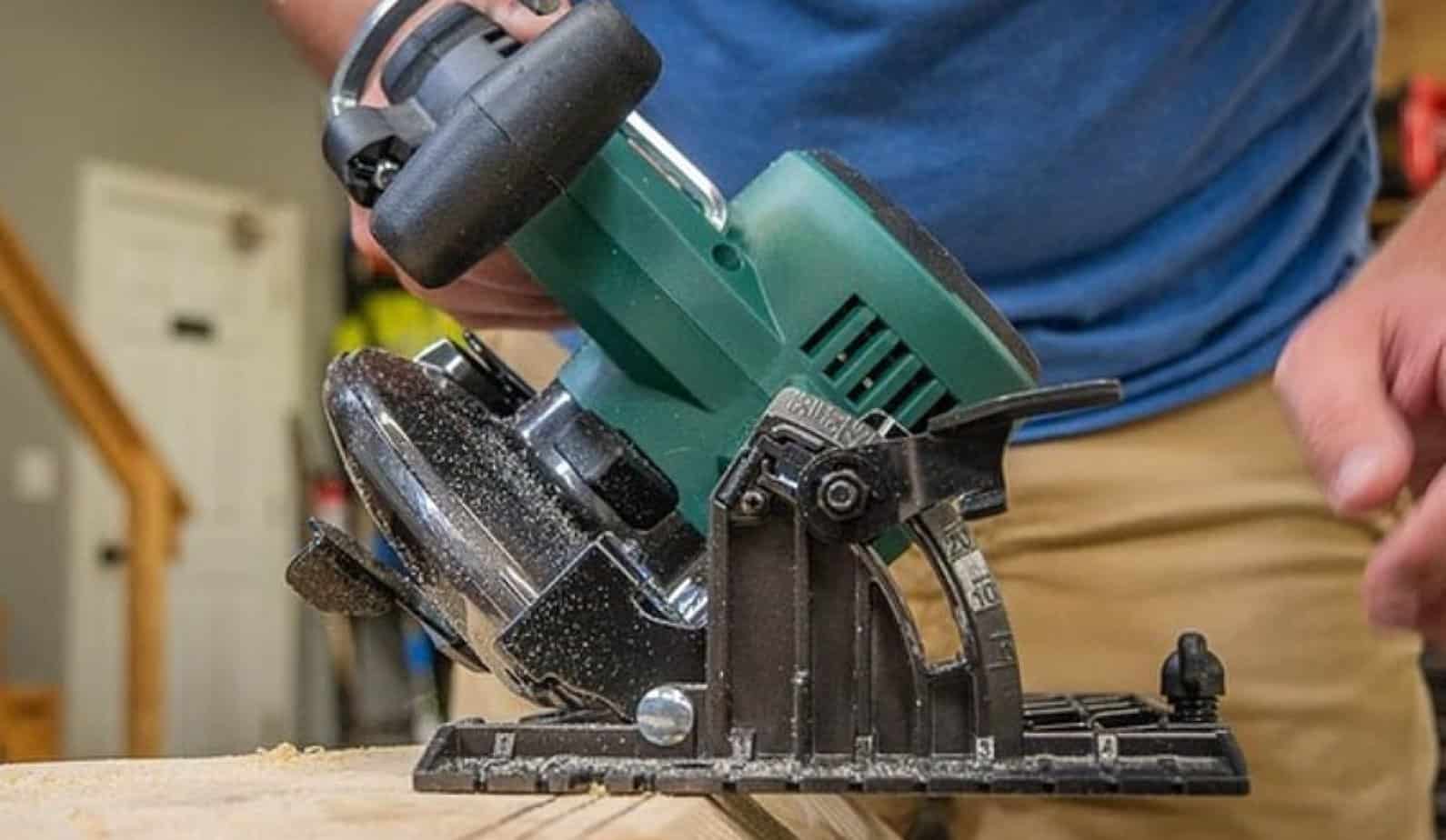 How to Cut 45 Degree Angles With Circular Saw Tools n Goods