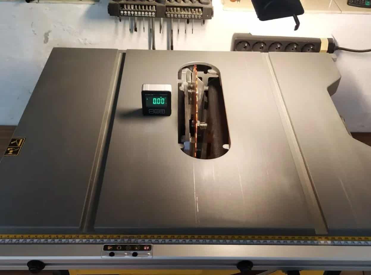 Best Table Saw for Beginners in 2024 [Detailed Reviews]