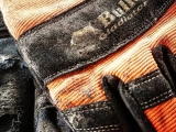 7 Best Chainsaw Gloves to Buy in 2024