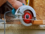 How to Use a Circular Saw Without a Table: Methods and Tips